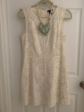H&M Cream Sleeveless Lace Mini Dress